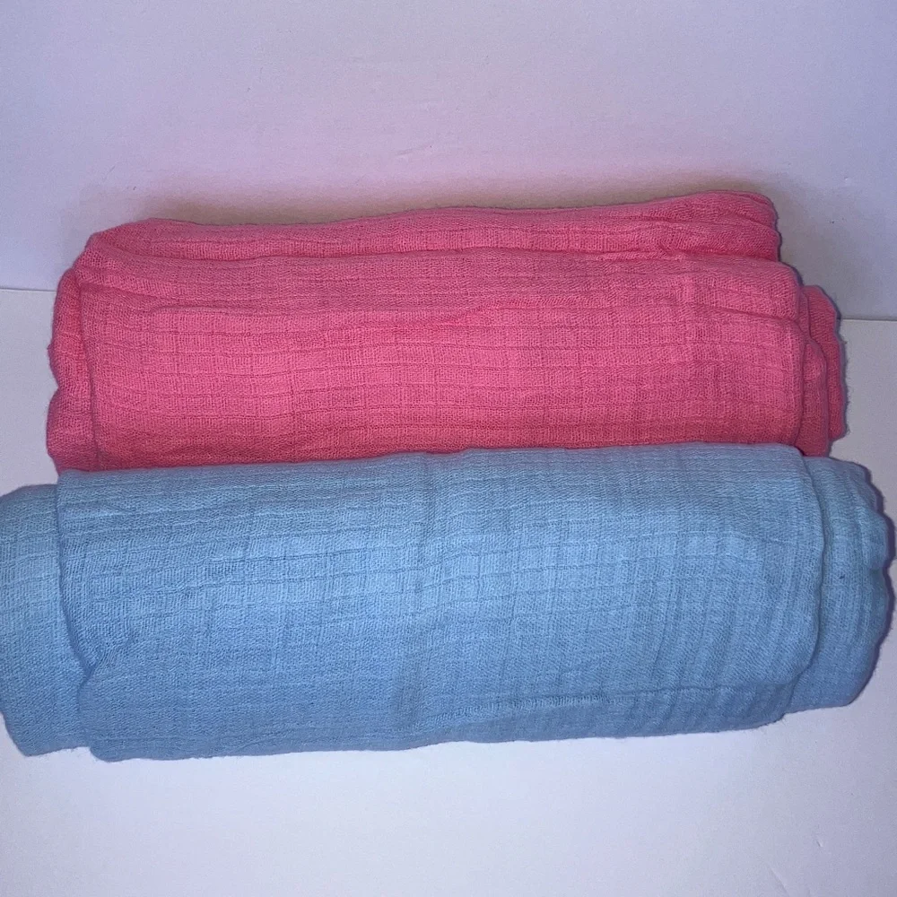 Pink and Blue Swaddle/Receiving  Blanket Set‎